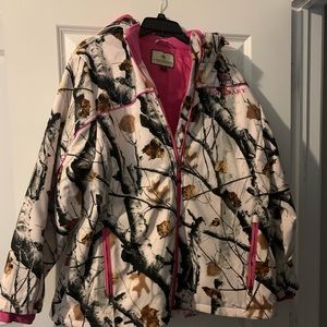 Camouflage Legendary White Tails winter coat.